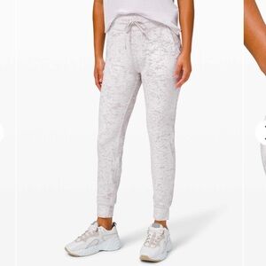 Lululemon Ready to Crush Velvet Jogger